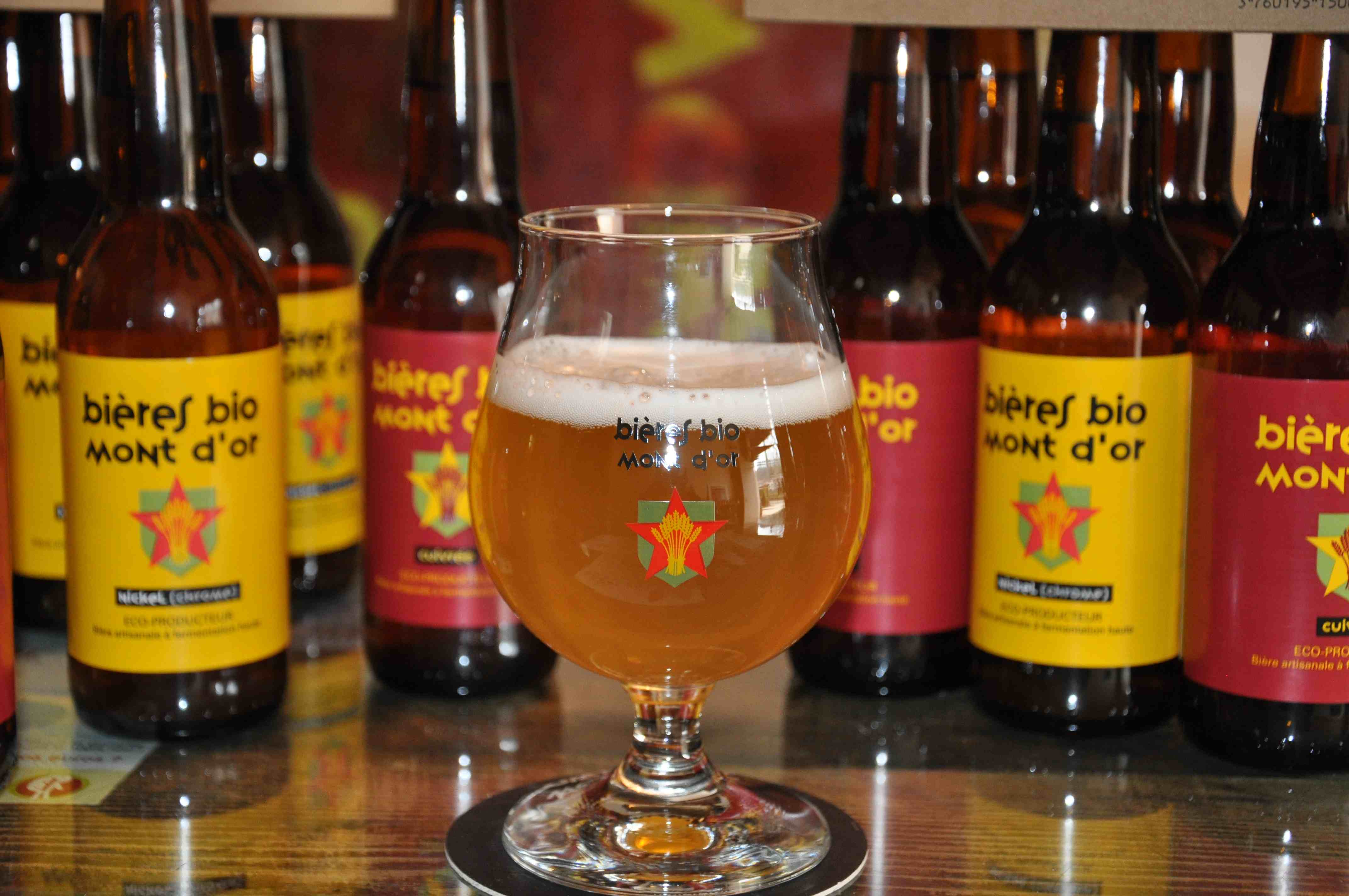 Nos produits : bières bouteilles et fûts pression | Bière Bio Mont d'Or ...